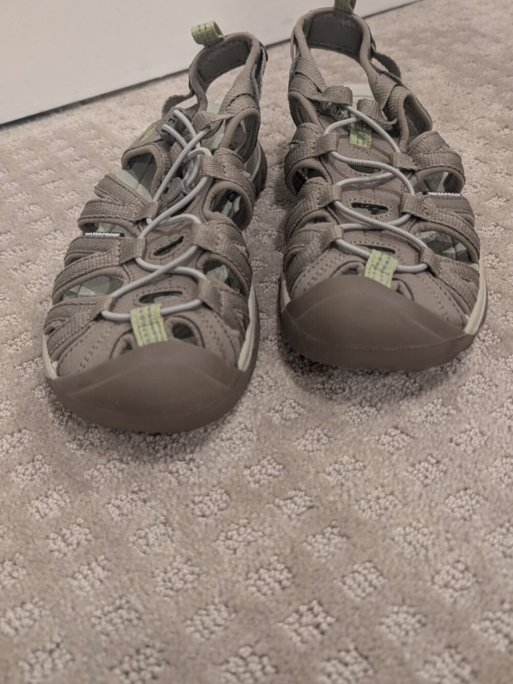 Keen Whisper Waterproof Sandals - Women's sz 8 - Picture 3 of 8